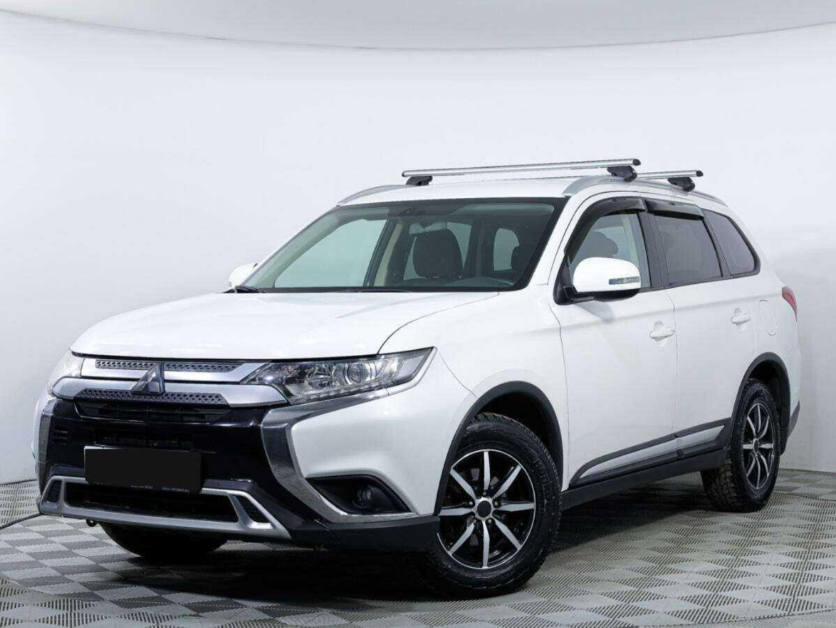 Mitsubishi Outlander с пробегом — 2018 год. Фото: #0