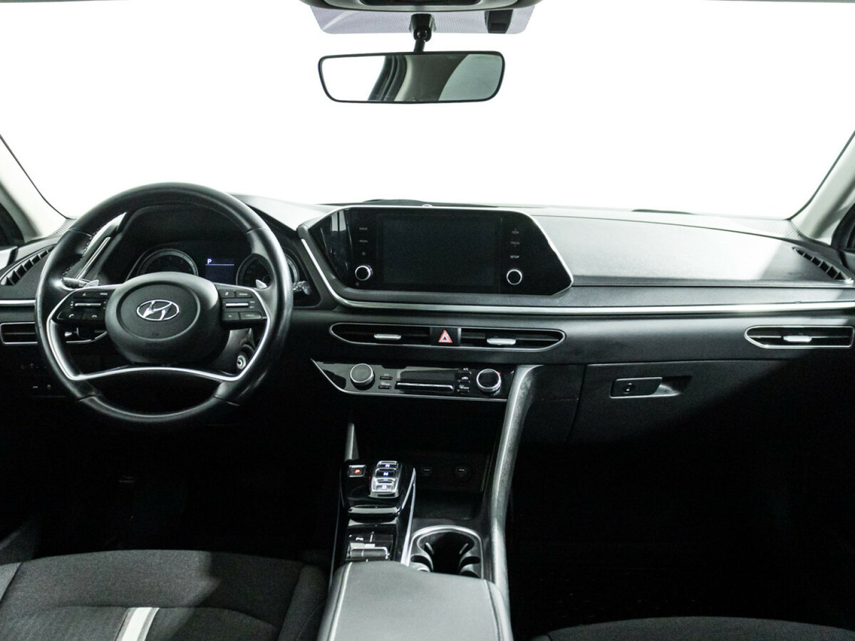 Hyundai Sonata с пробегом — 2021 год. Фото: #12