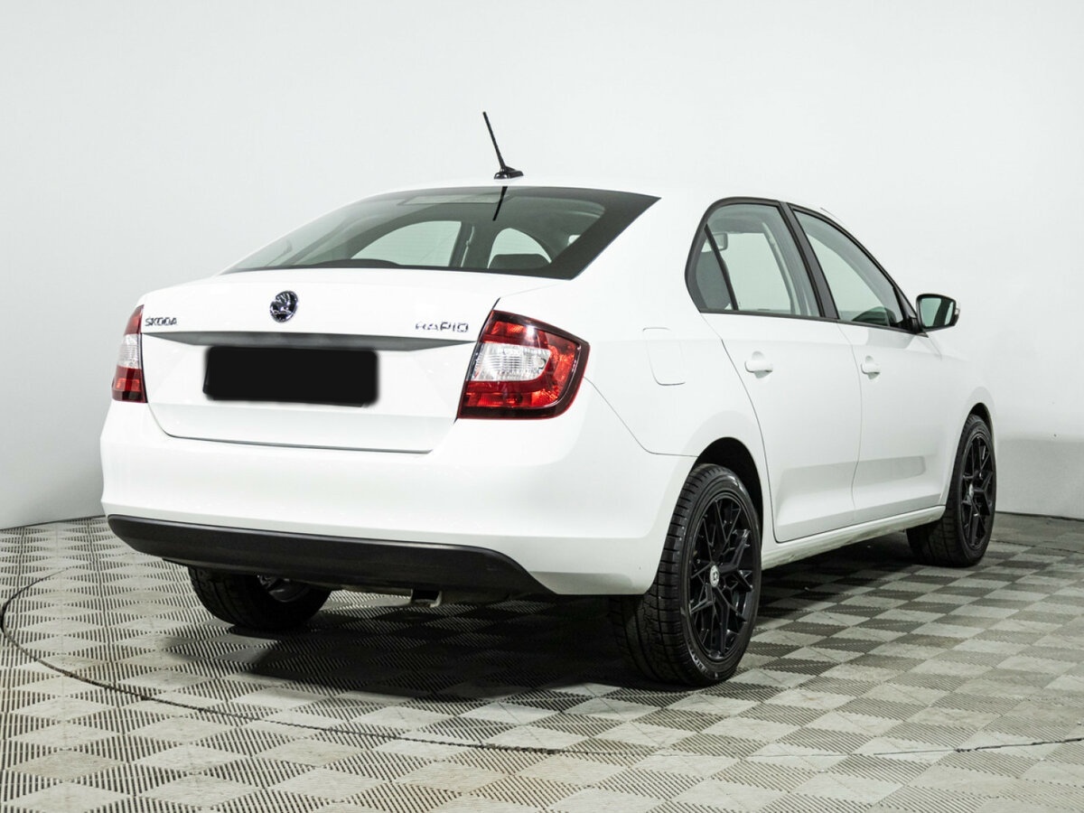 Skoda Rapid с пробегом — 2019 год. Фото: #4