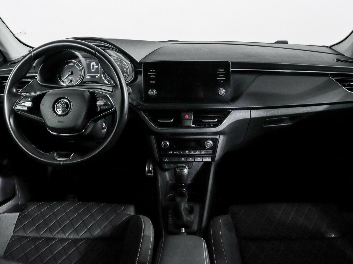 Skoda Rapid с пробегом — 2021 год. Фото: #9