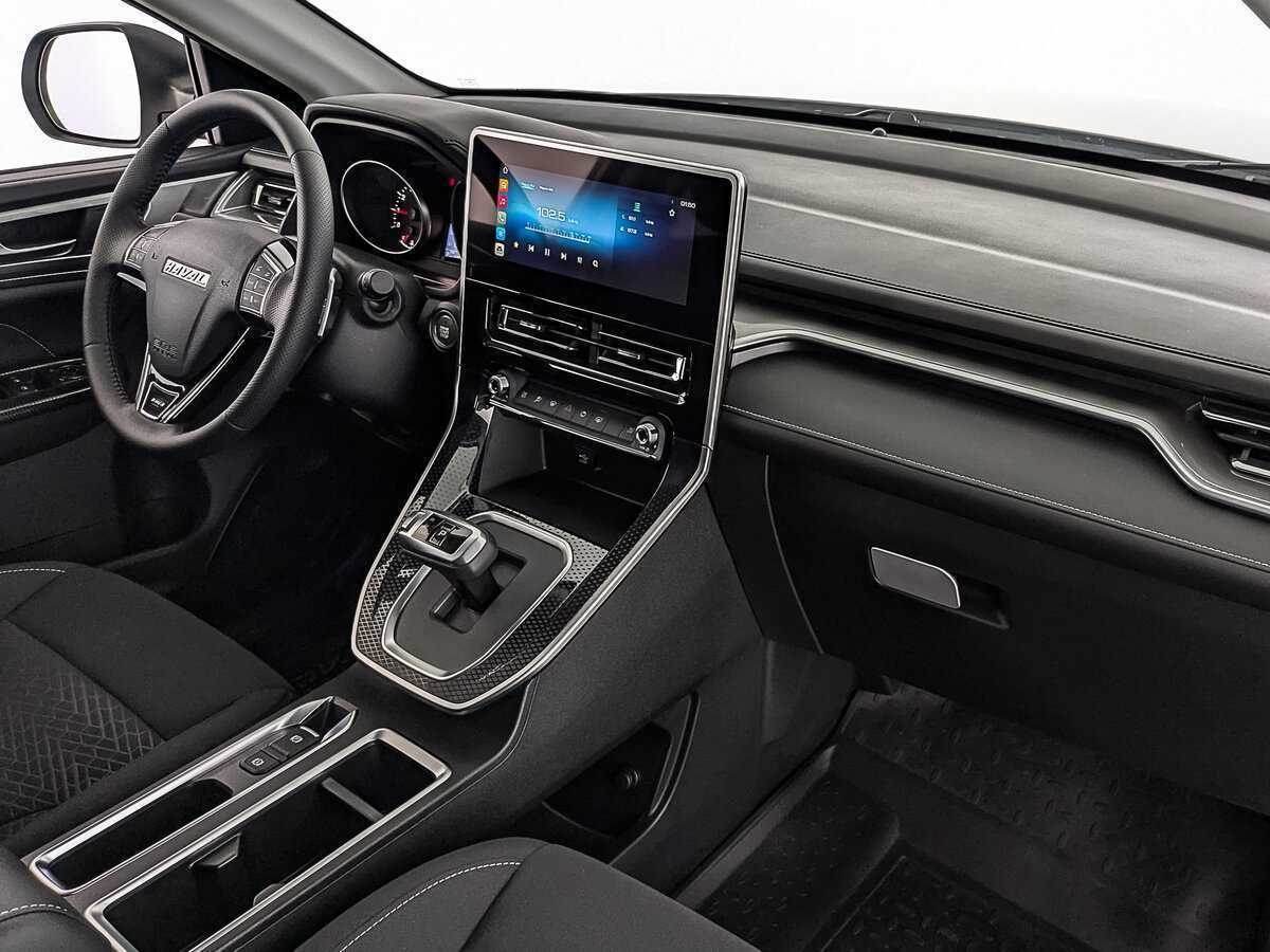 Haval M6 с пробегом — 2023 год. Фото: #10