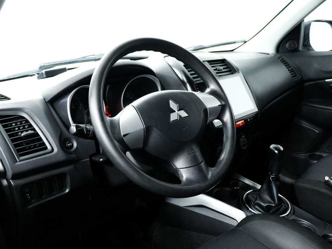 Mitsubishi ASX с пробегом — 2012 год. Фото: #12