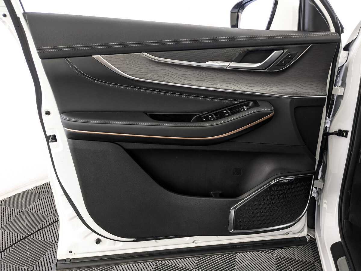 EXEED LX с пробегом — 2023 год. Фото: #14