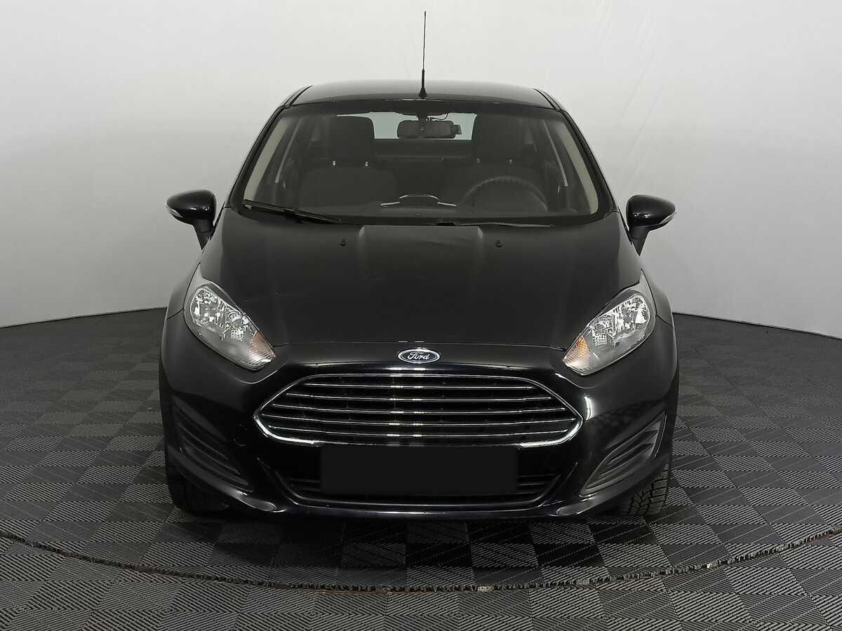 Ford Fiesta с пробегом — 2015 год. Фото: #1