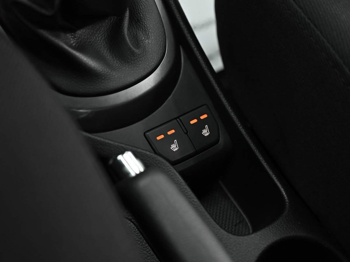 Kia Rio с пробегом — 2013 год. Фото: #11