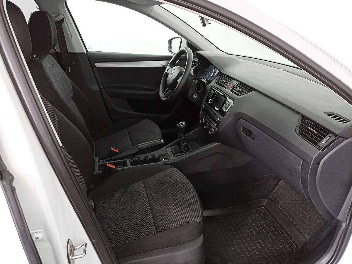 Skoda Octavia с пробегом — 2016 год. Фото: #8