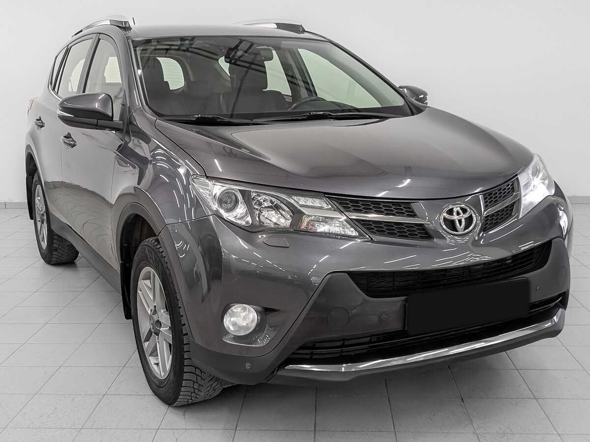 Toyota RAV4 с пробегом — 2014 год. Фото: #2