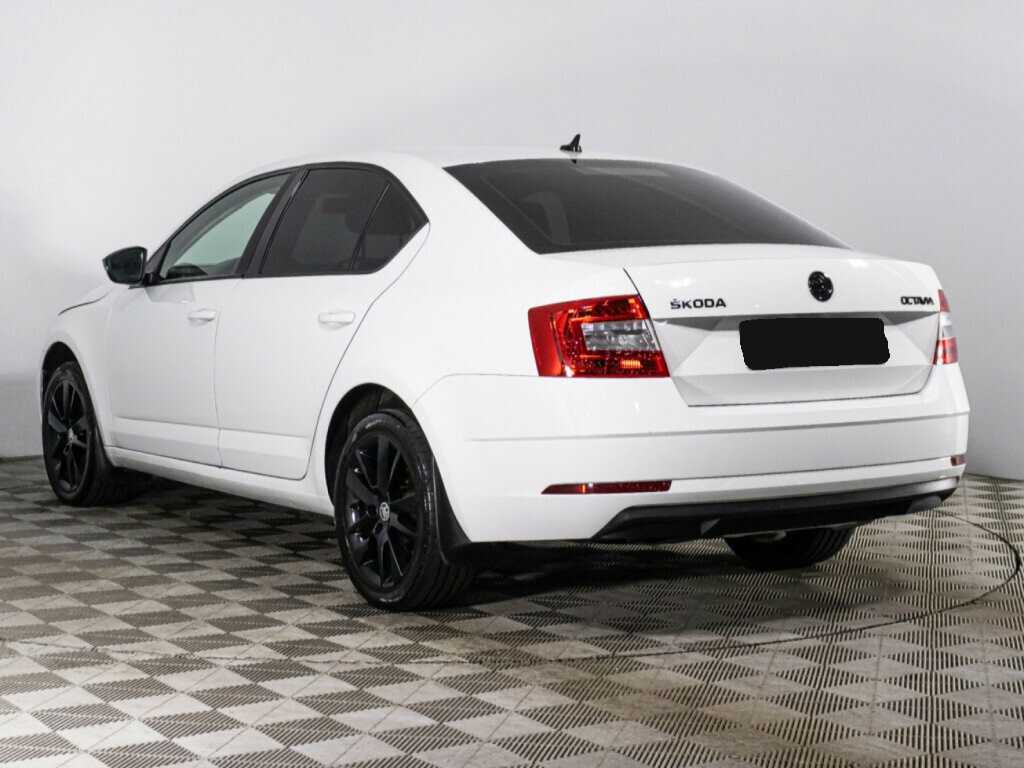 Skoda Octavia с пробегом — 2018 год. Фото: #6