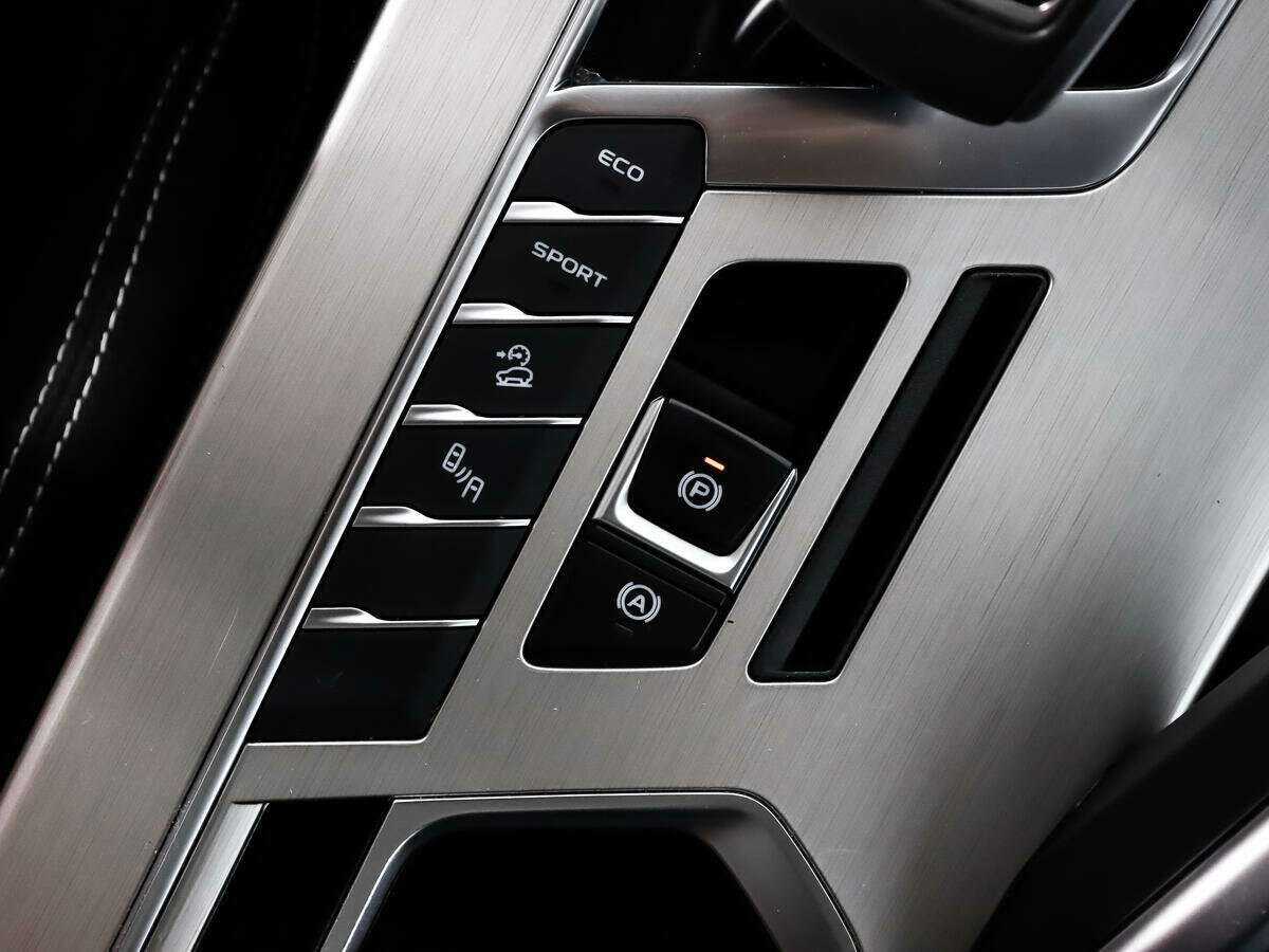 Geely Coolray с пробегом — 2021 год. Фото: #10