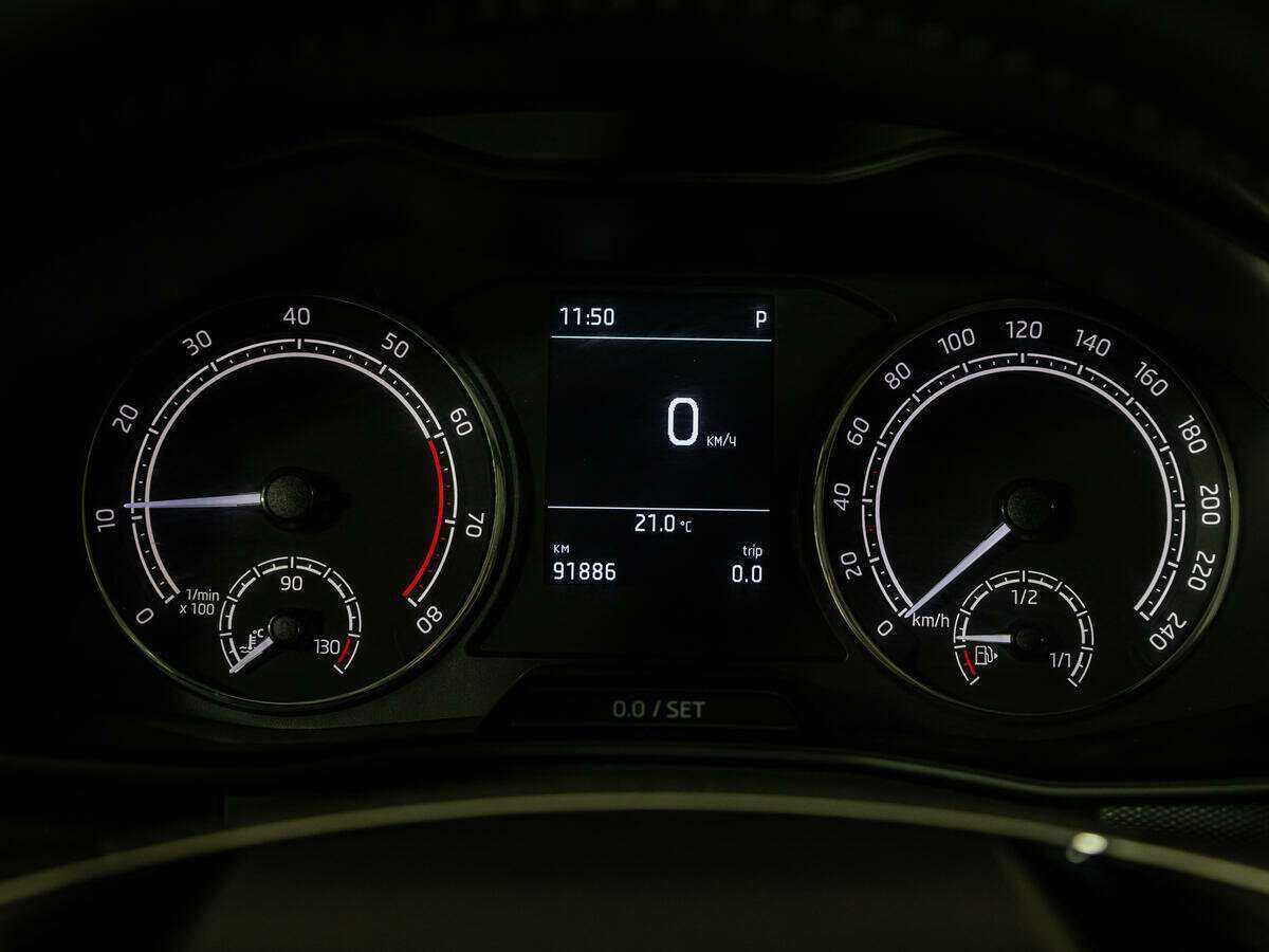 Skoda Rapid с пробегом — 2020 год. Фото: #11