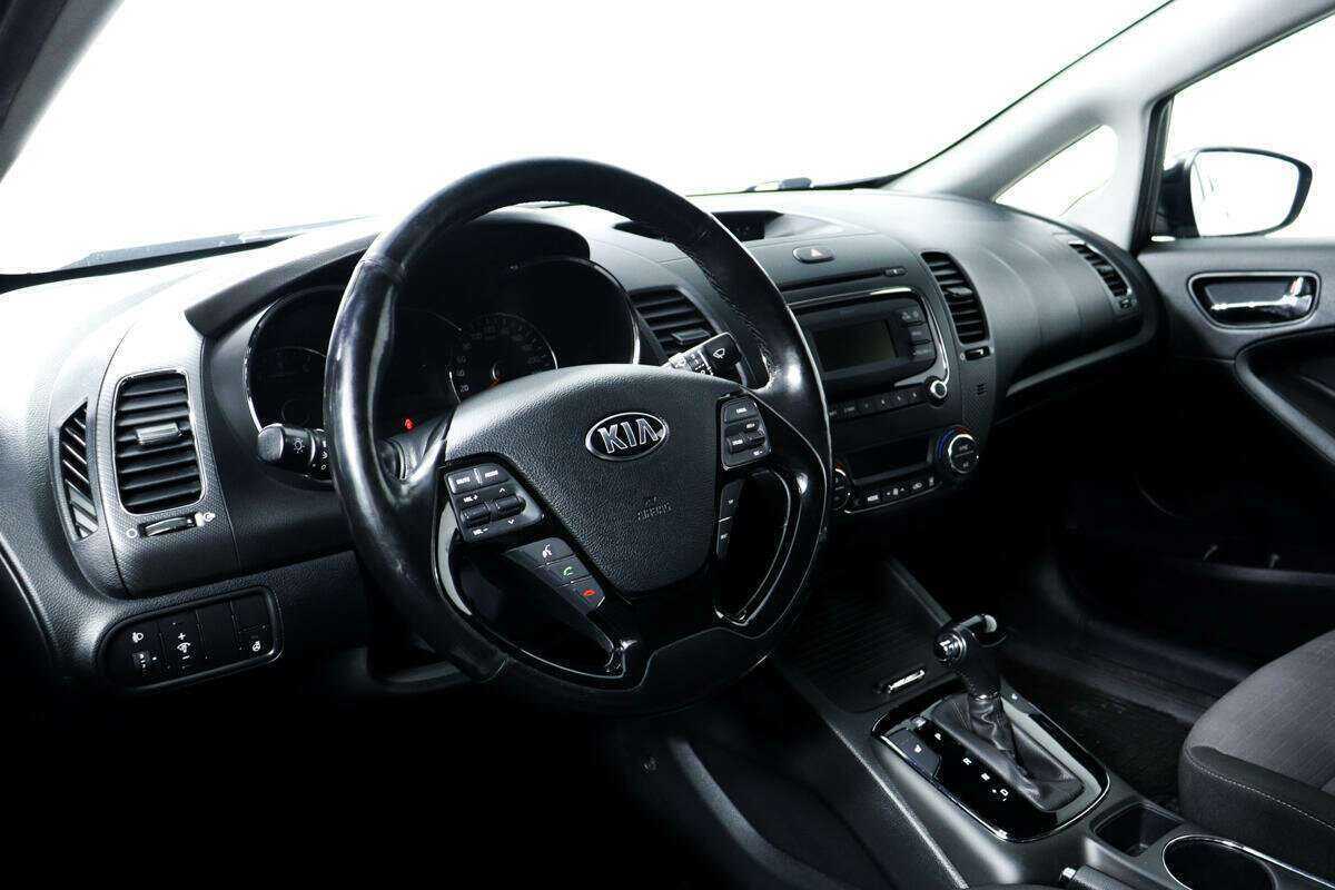 Kia Cerato с пробегом — 2018 год. Фото: #11