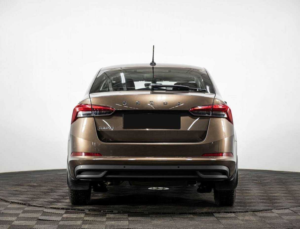 Skoda Rapid с пробегом — 2021 год. Фото: #4