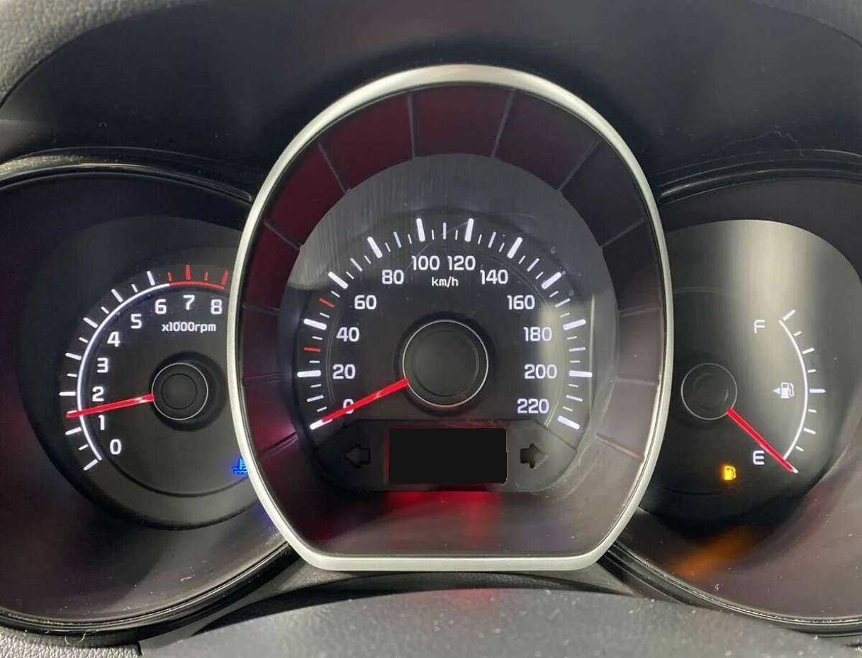 Kia Rio с пробегом — 2015 год. Фото: #13