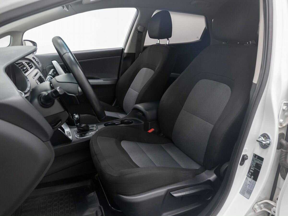 Kia Ceed с пробегом — 2016 год. Фото: #9