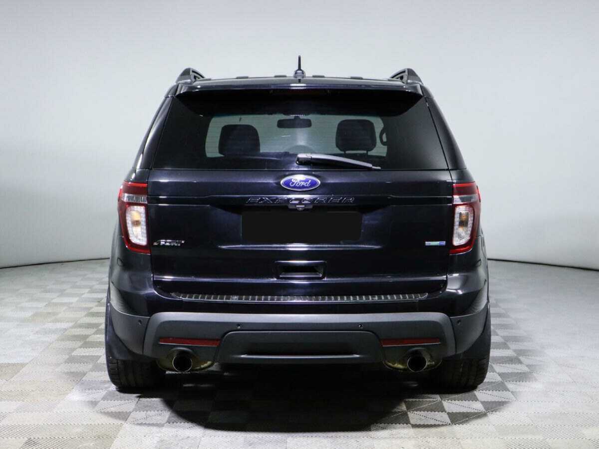 Ford Explorer с пробегом — 2014 год. Фото: #4