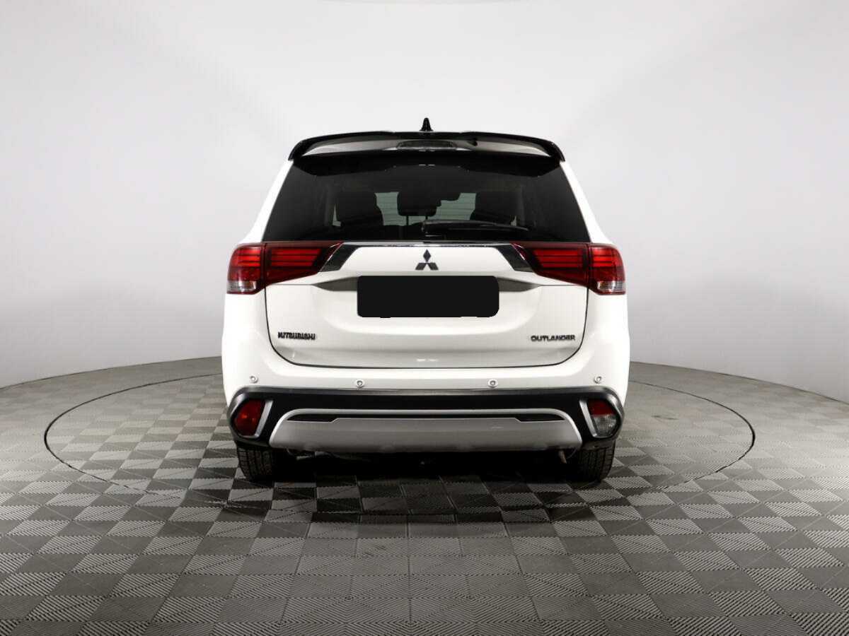 Mitsubishi Outlander с пробегом — 2019 год. Фото: #6