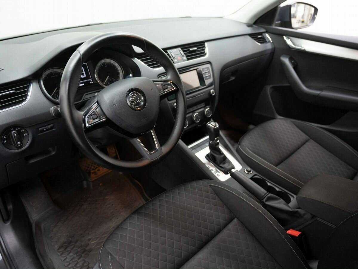 Skoda Octavia с пробегом — 2016 год. Фото: #9