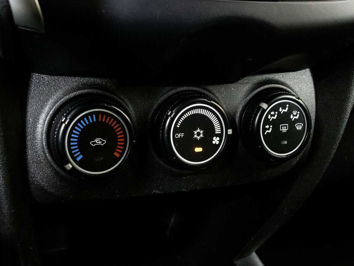 Mitsubishi ASX с пробегом — 2012 год. Фото: #12