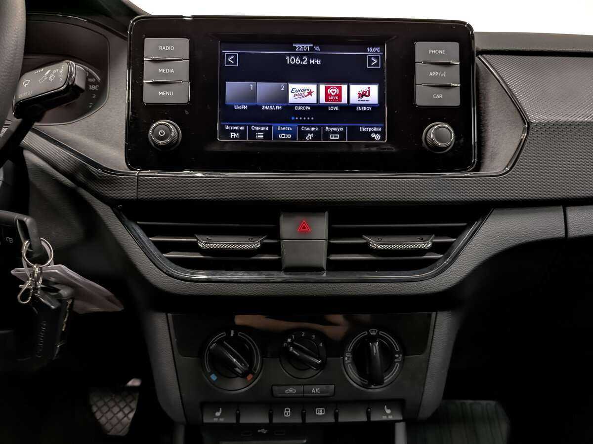 Volkswagen Polo с пробегом — 2020 год. Фото: #12