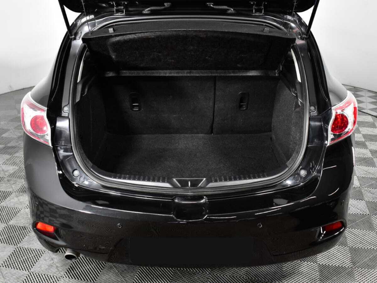 Mazda 3 с пробегом — 2012 год. Фото: #14