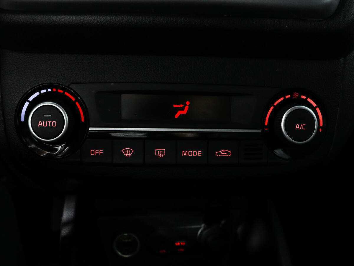 Kia Rio с пробегом — 2016 год. Фото: #14