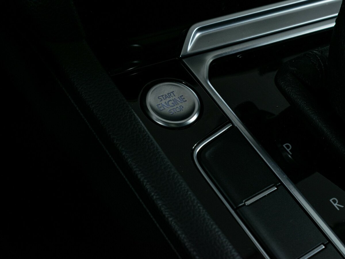 Volkswagen Passat с пробегом — 2017 год. Фото: #11