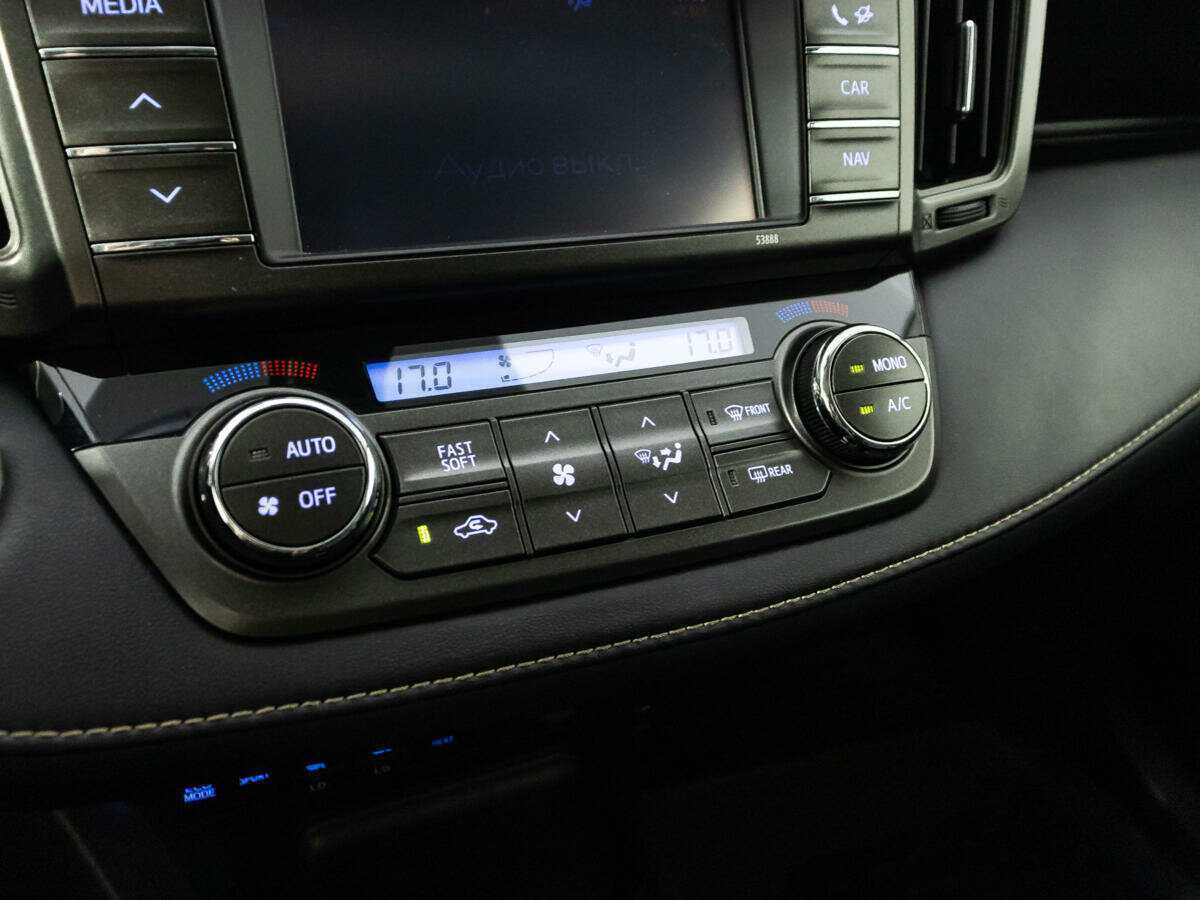 Toyota RAV4 с пробегом — 2013 год. Фото: #15