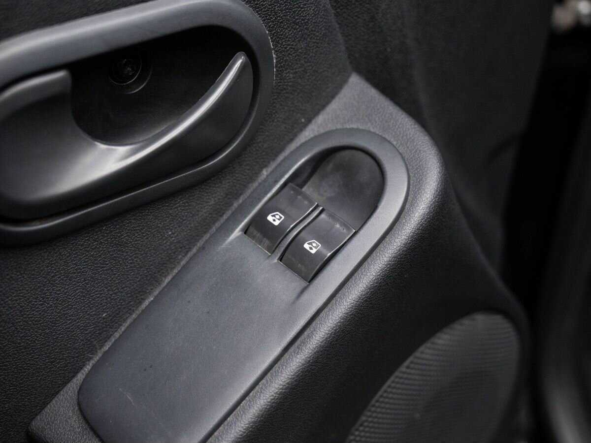 Renault Duster с пробегом — 2013 год. Фото: #14