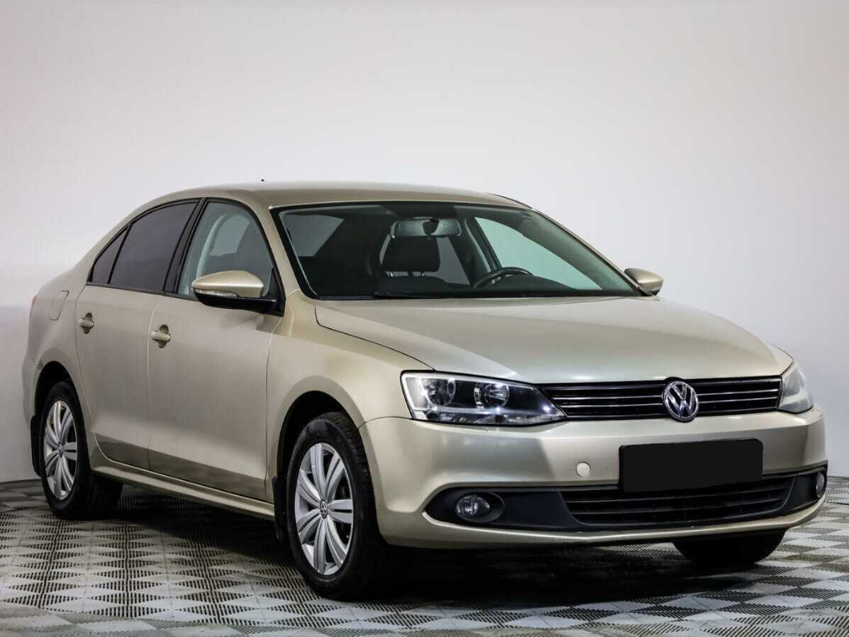 Volkswagen Jetta с пробегом — 2012 год. Фото: #1