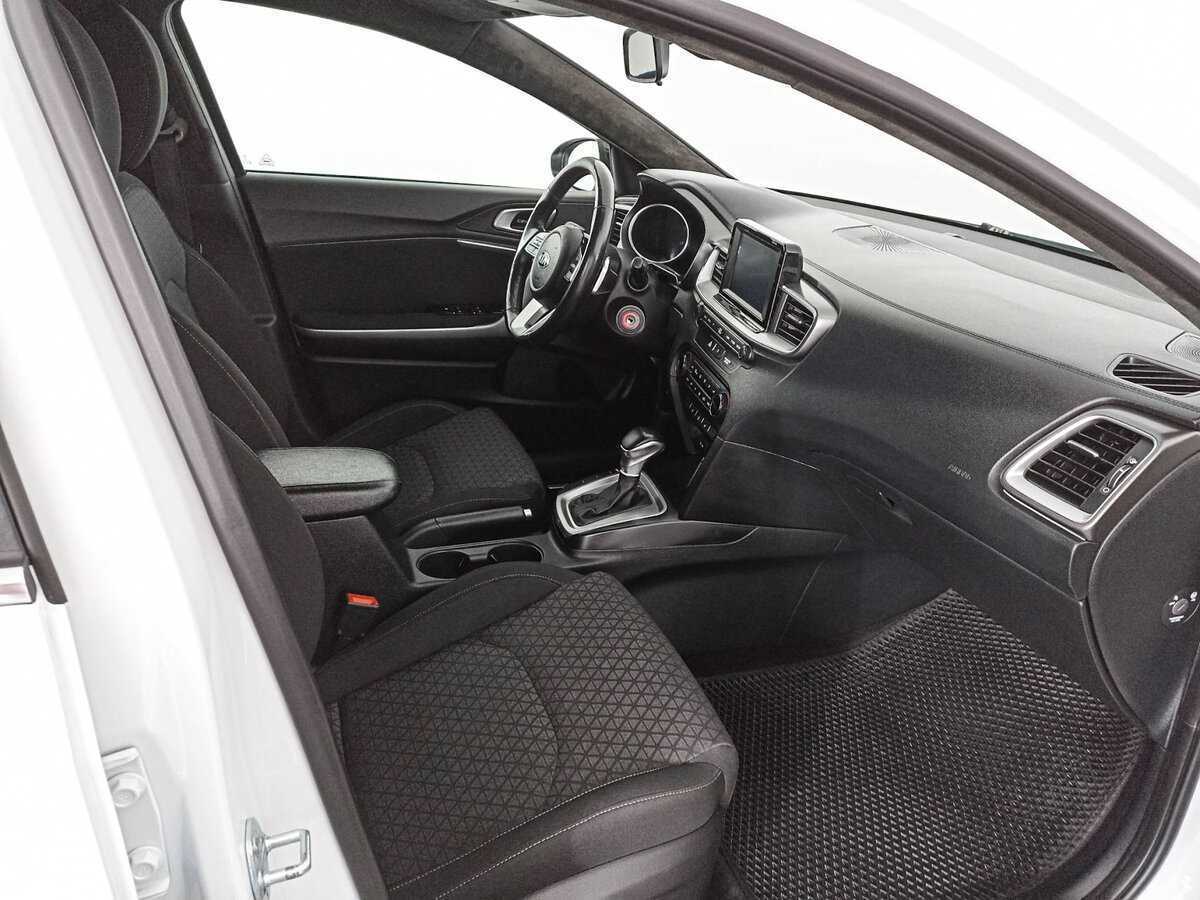 Kia Ceed с пробегом — 2018 год. Фото: #8
