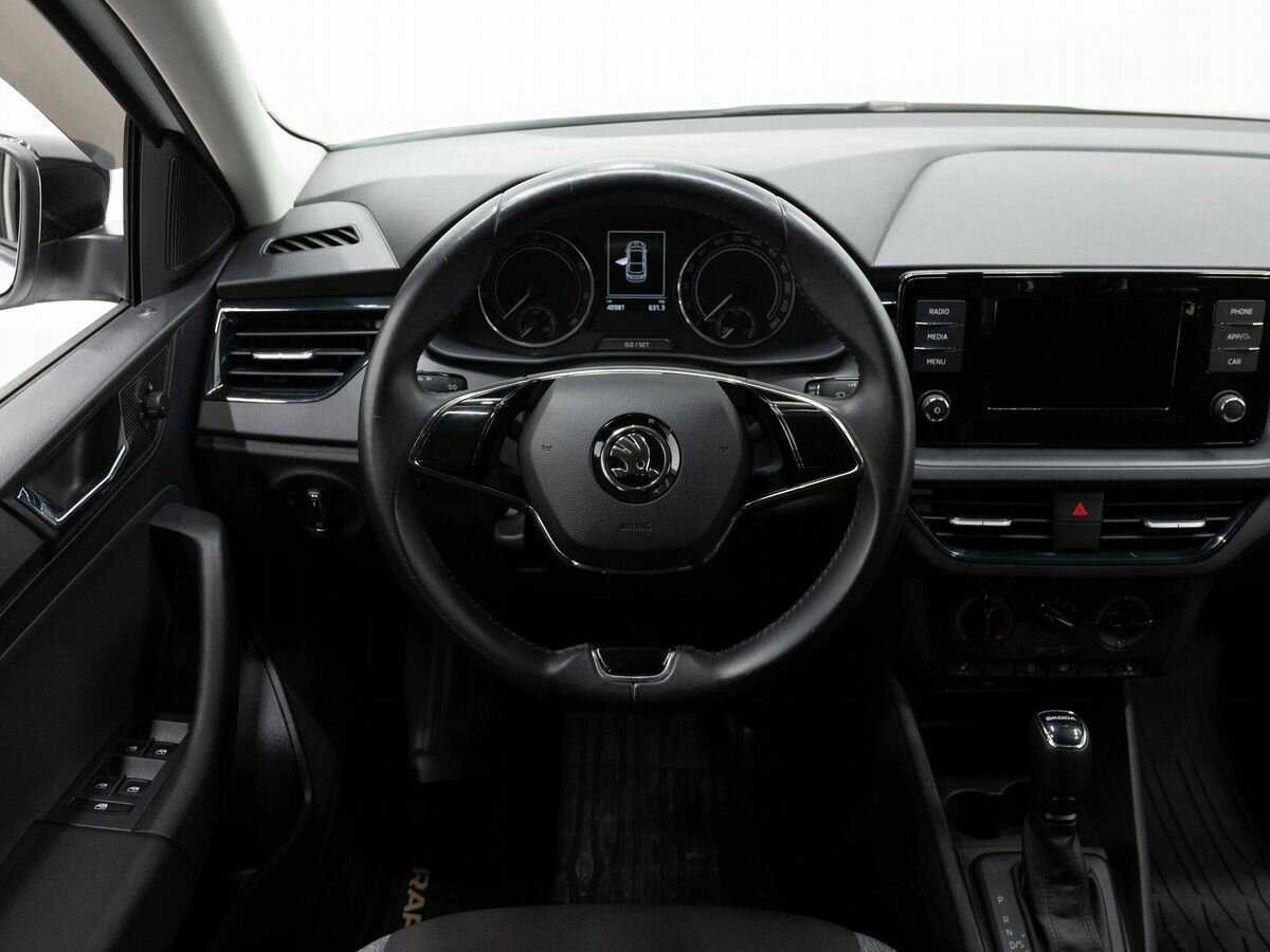 Skoda Rapid с пробегом — 2020 год. Фото: #13