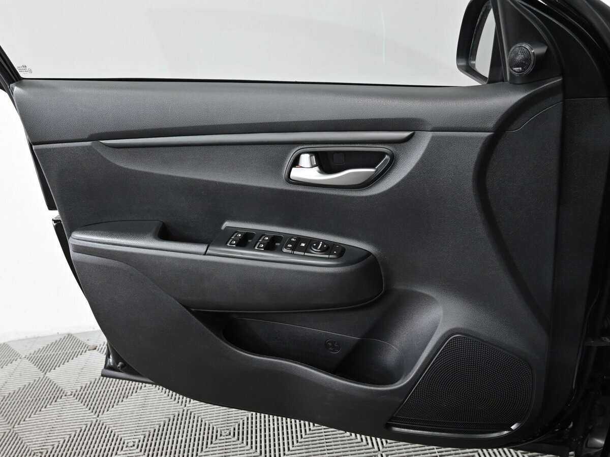 Kia Rio с пробегом — 2021 год. Фото: #6