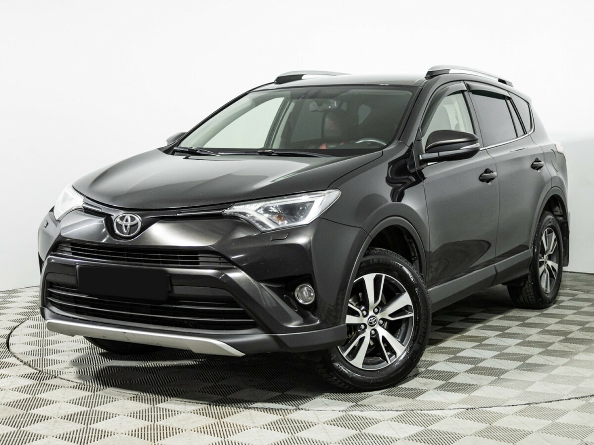 Toyota RAV4 с пробегом — 2016 год. Фото: #0