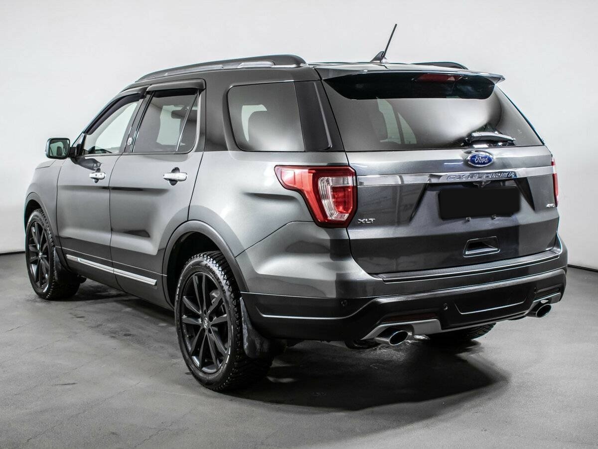 Ford Explorer с пробегом — 2018 год. Фото: #6
