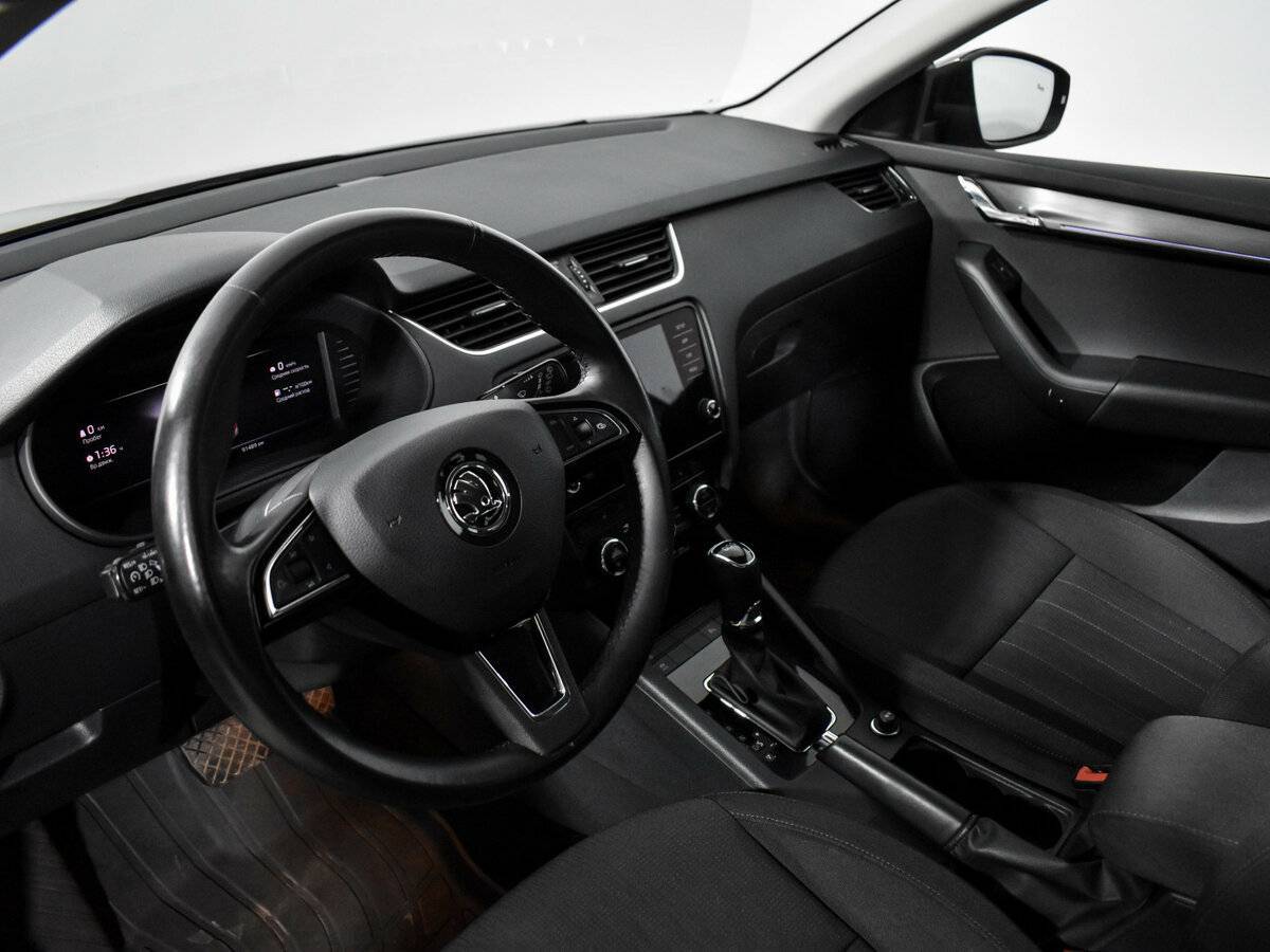 Skoda Octavia с пробегом — 2019 год. Фото: #8