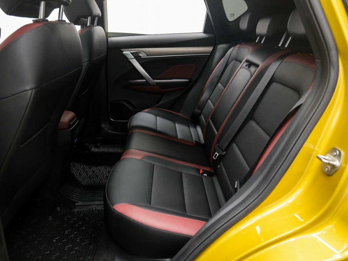 Geely Coolray с пробегом — 2022 год. Фото: #13