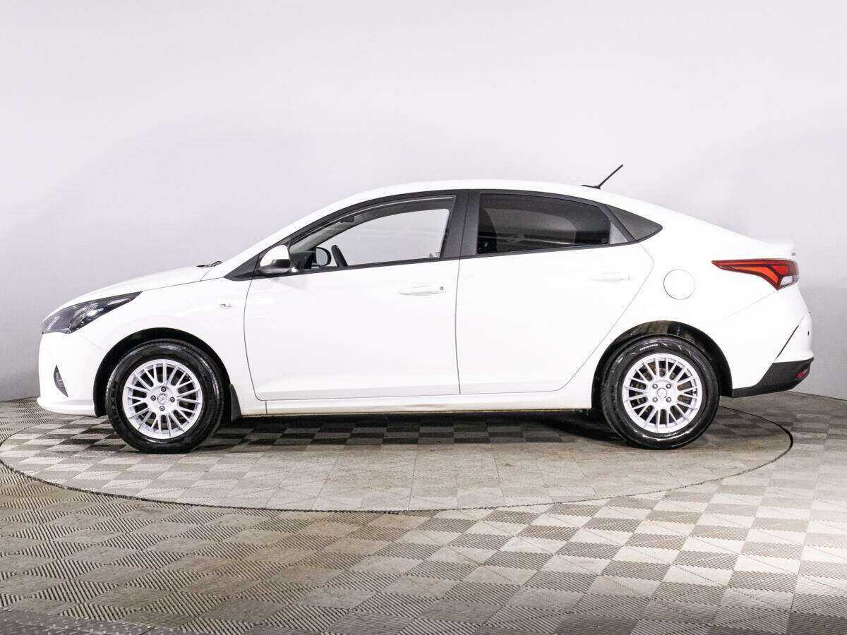 Hyundai Solaris с пробегом — 2021 год. Фото: #7