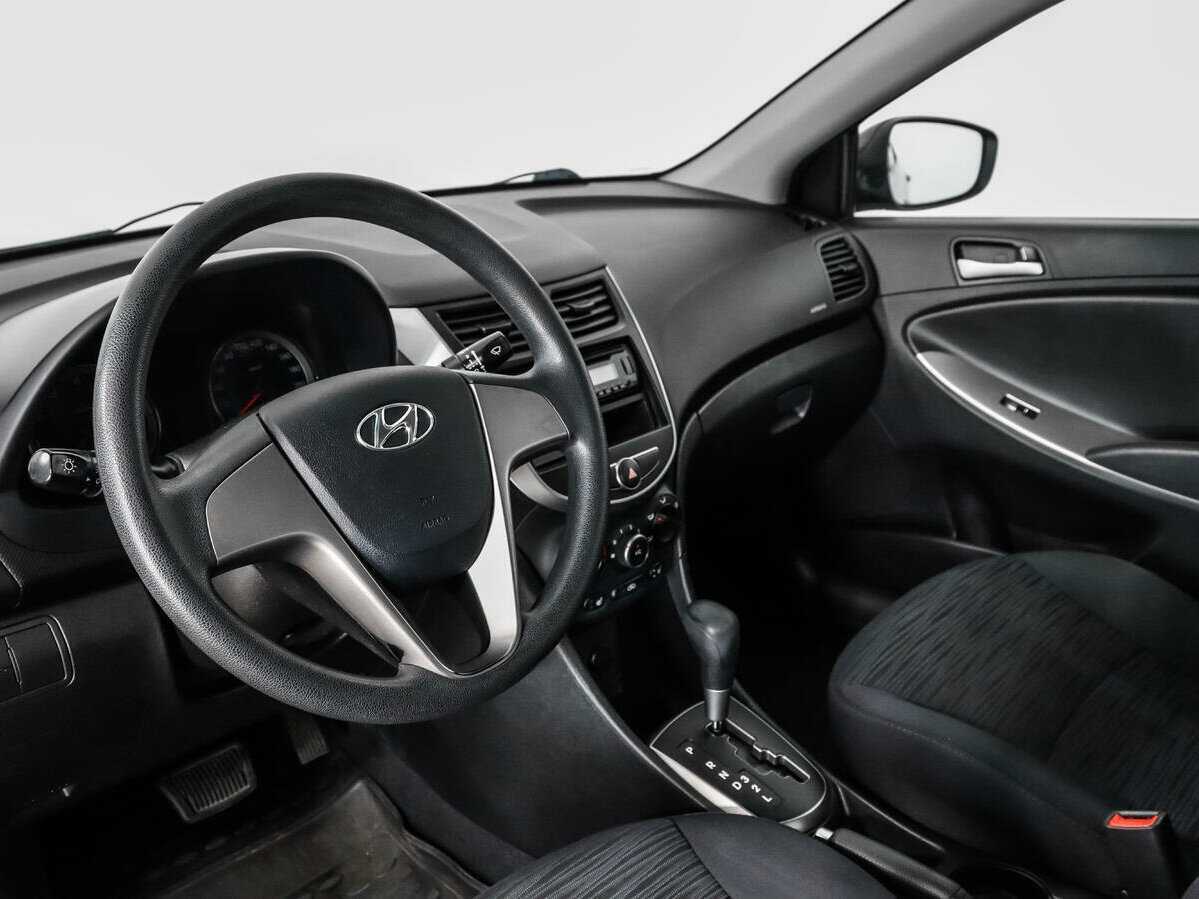 Hyundai Solaris с пробегом — 2016 год. Фото: #8