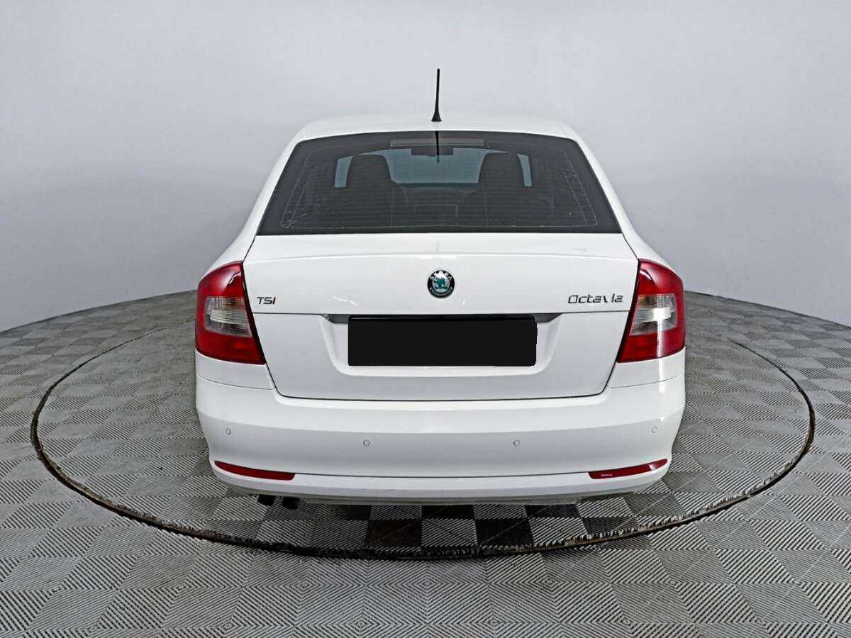 Skoda Octavia с пробегом — 2012 год. Фото: #5