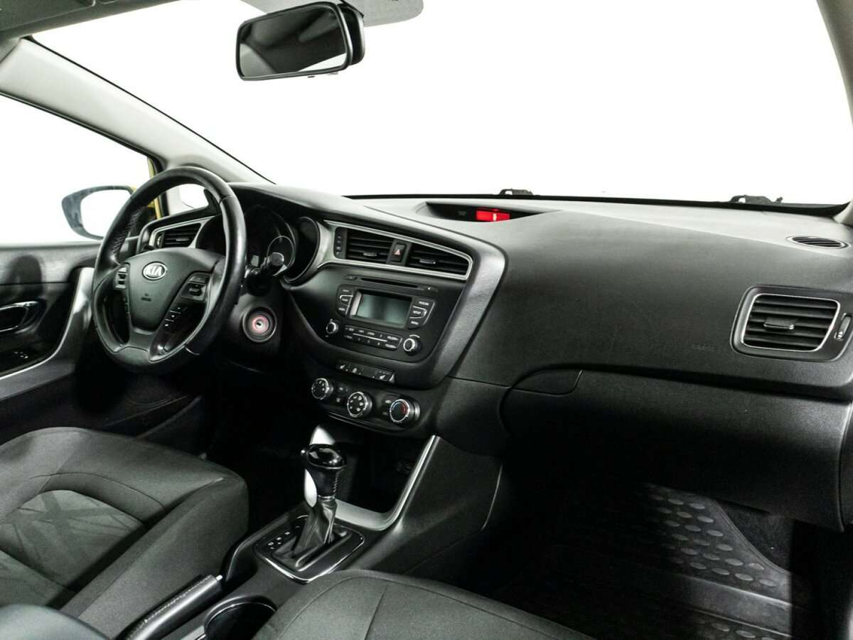 Kia Ceed с пробегом — 2016 год. Фото: #8