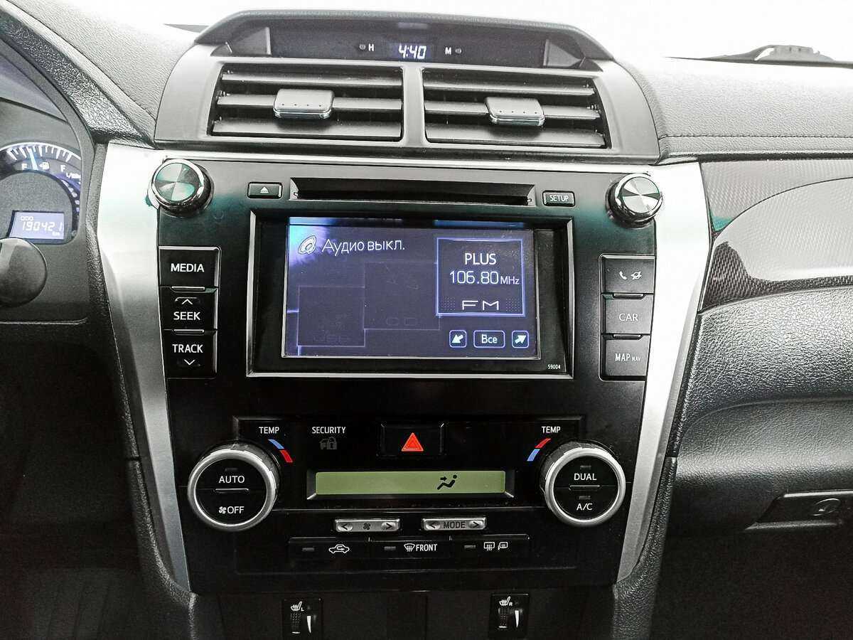 Toyota Camry с пробегом — 2014 год. Фото: #12