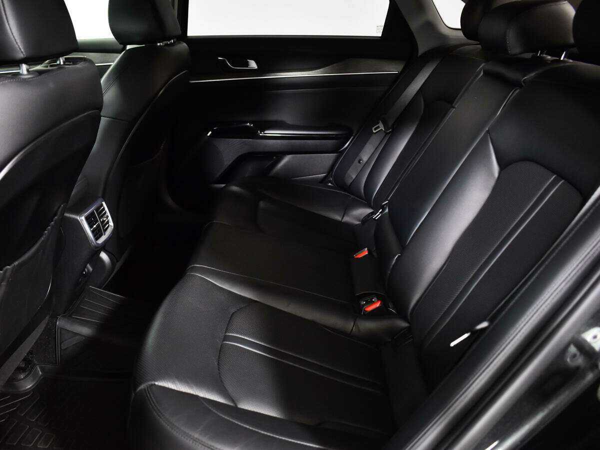 Kia K5 с пробегом — 2020 год. Фото: #9