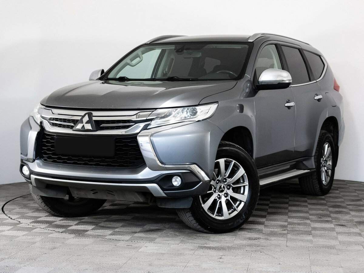 Mitsubishi Pajero Sport с пробегом — 2017 год. Посмотреть фото