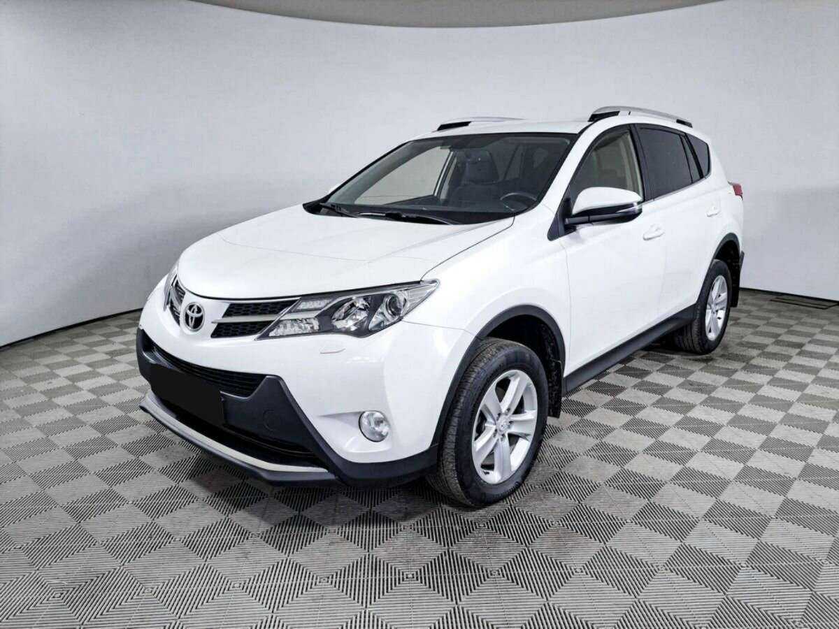 Toyota RAV4 с пробегом — 2014 год. Фото: #0