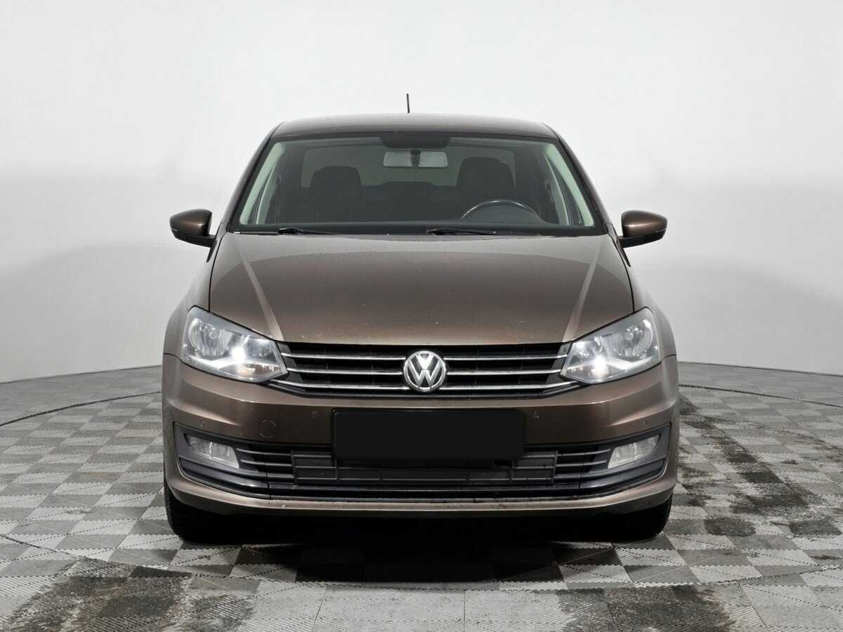 Volkswagen Polo с пробегом — 2018 год. Фото: #1