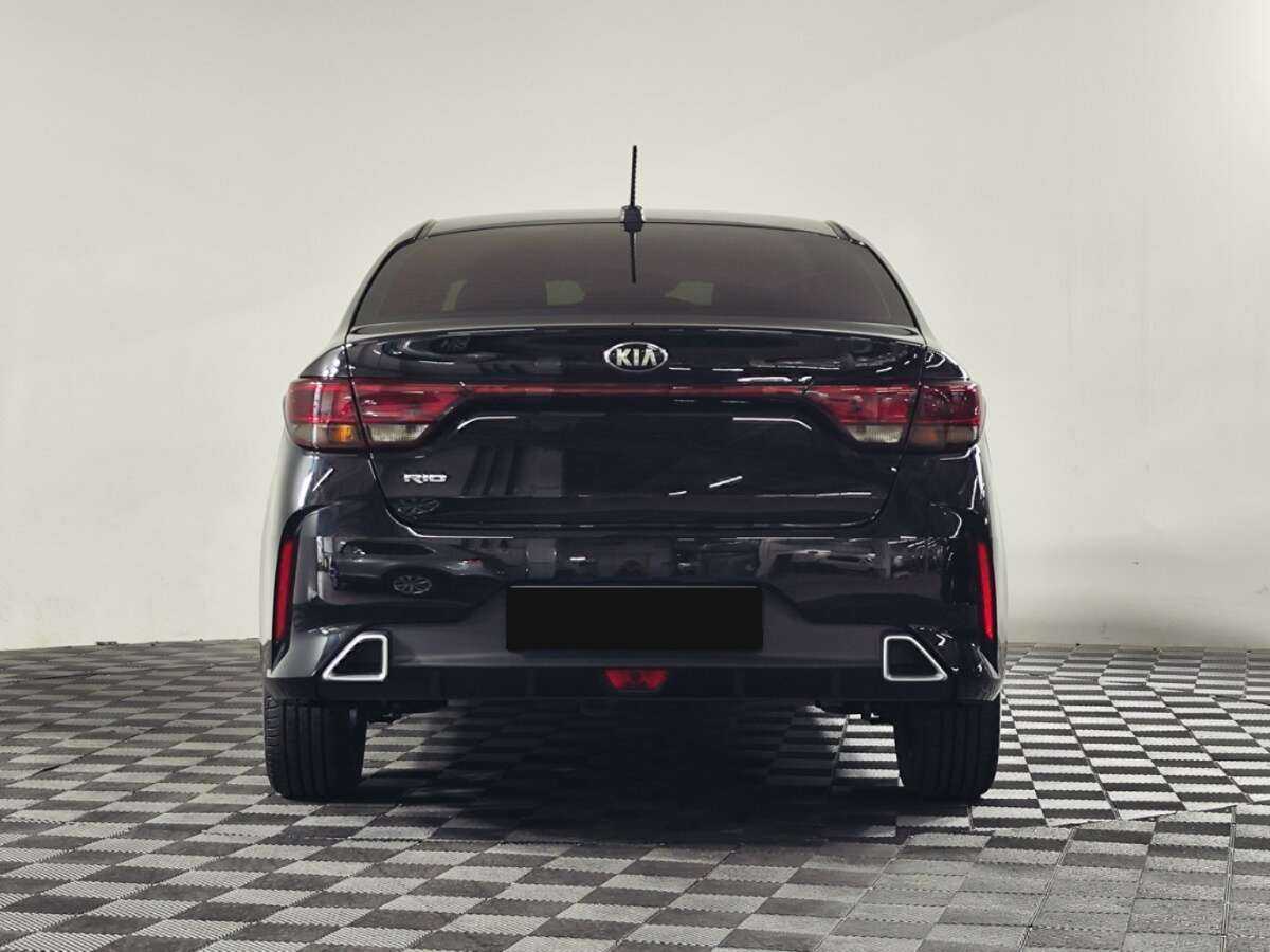 Kia Rio с пробегом — 2021 год. Фото: #4