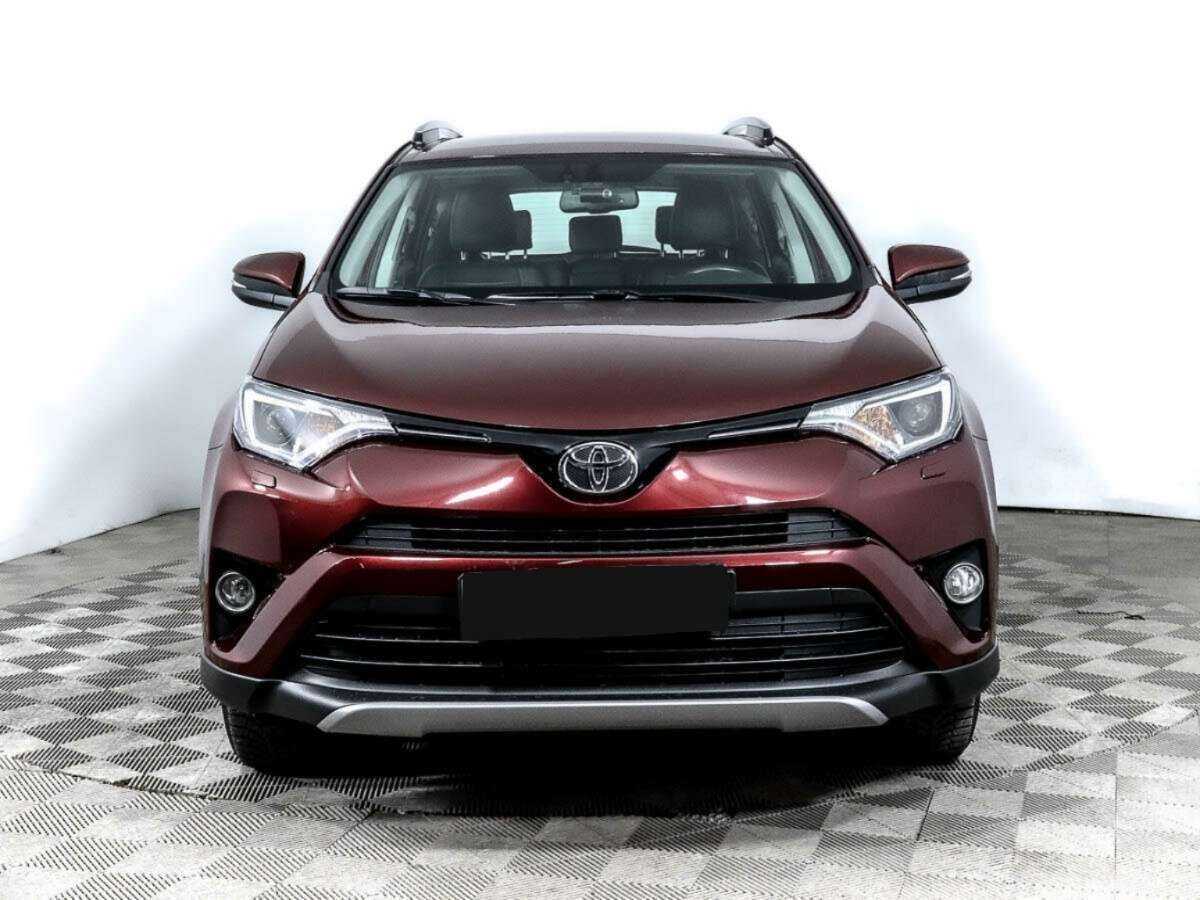 Toyota RAV4 с пробегом — 2016 год. Фото: #1