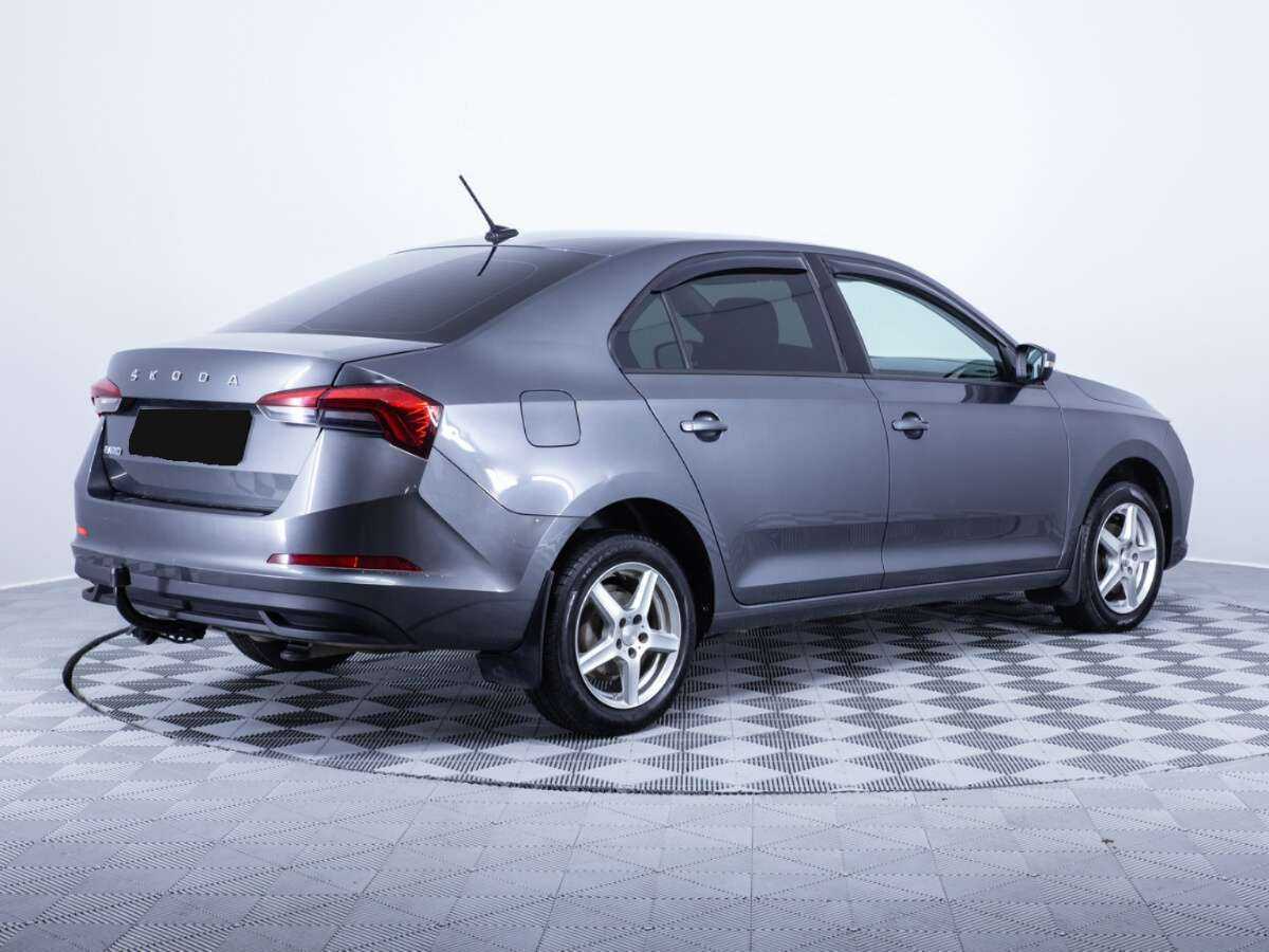 Skoda Rapid с пробегом — 2021 год. Фото: #3