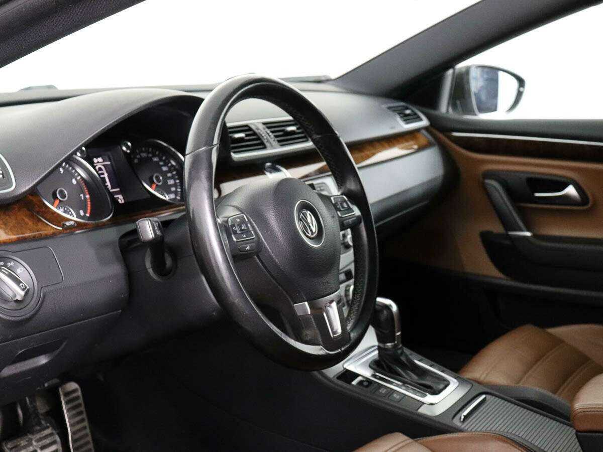 Volkswagen Passat CC с пробегом — 2012 год. Фото: #7
