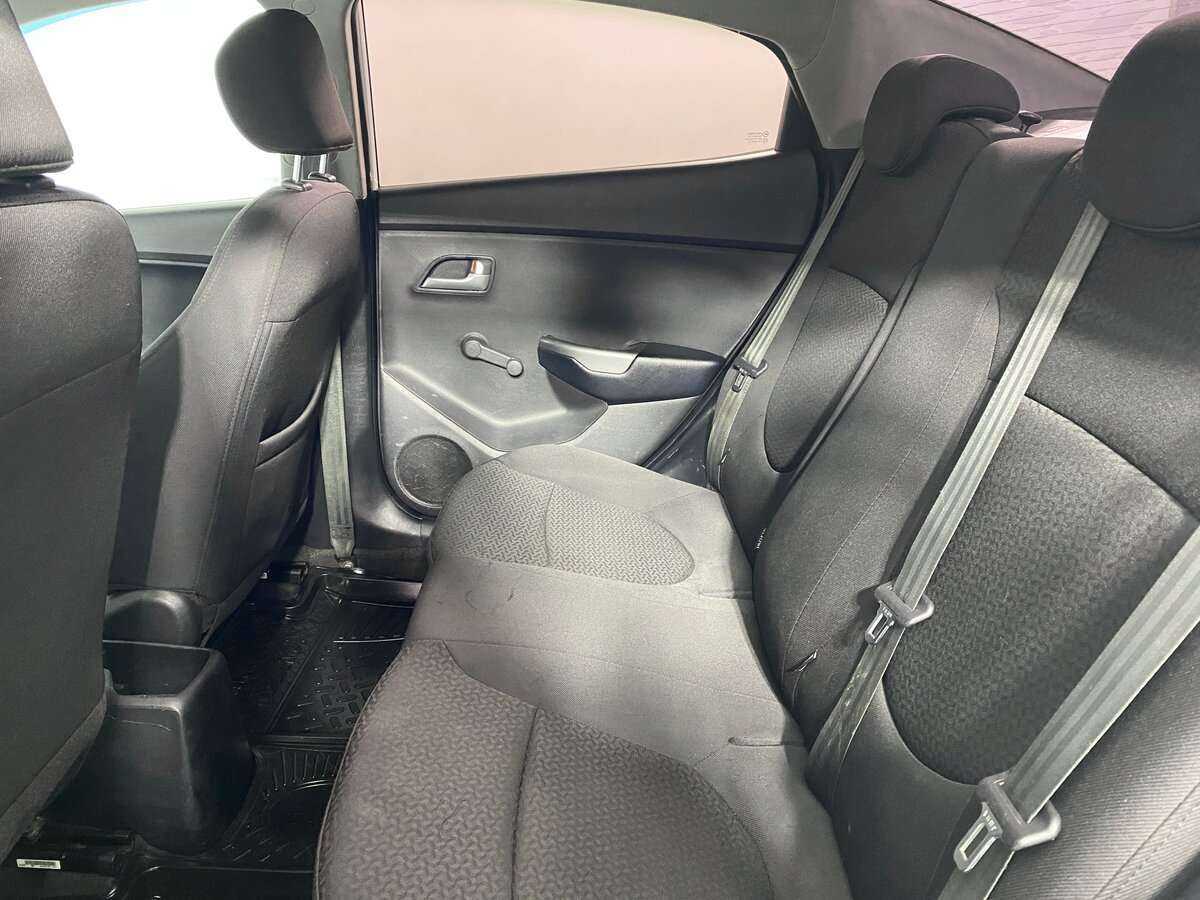 Kia Rio с пробегом — 2014 год. Фото: #11